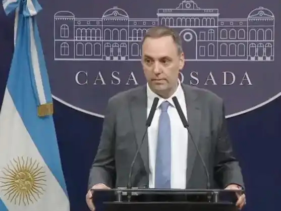 Adorni se refirió a las denuncias y cargó contra la oposición igual a lo que hace Cristina