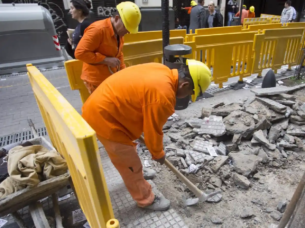 Seis de cada diez argentinos resignarían salario con tal de mantener el empleo 