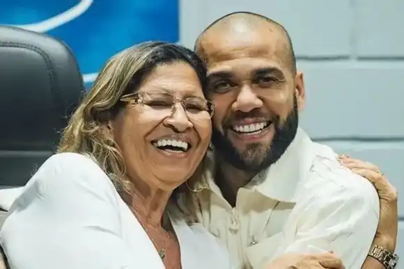 La madre de Dani Alves reveló la supuesta identidad de la víctima de la agresión sexual de su hijo