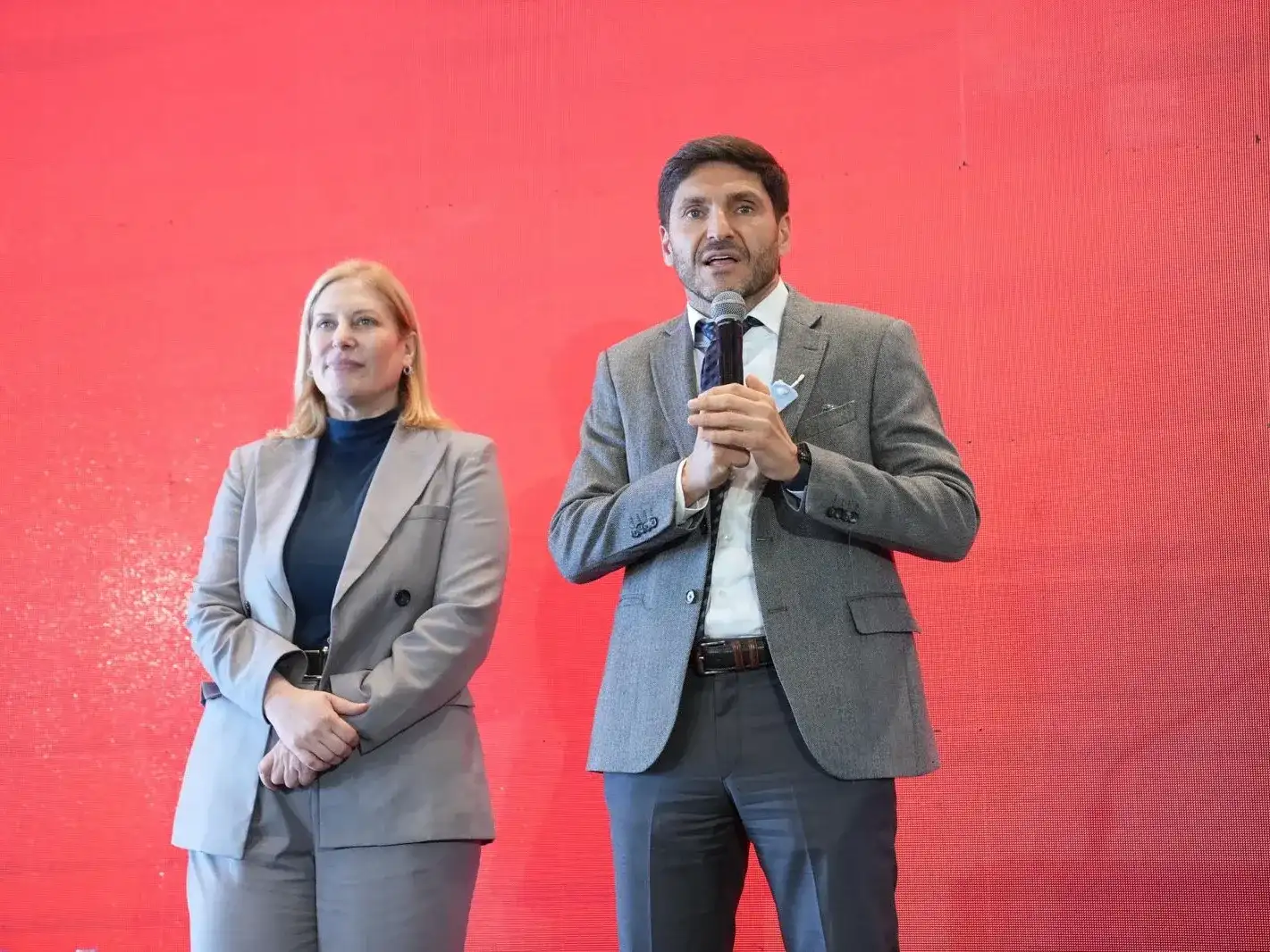 "Nuestra gestión siempre va a defender la industria porque genera empleo”, exclamó el mandatario santafesino.