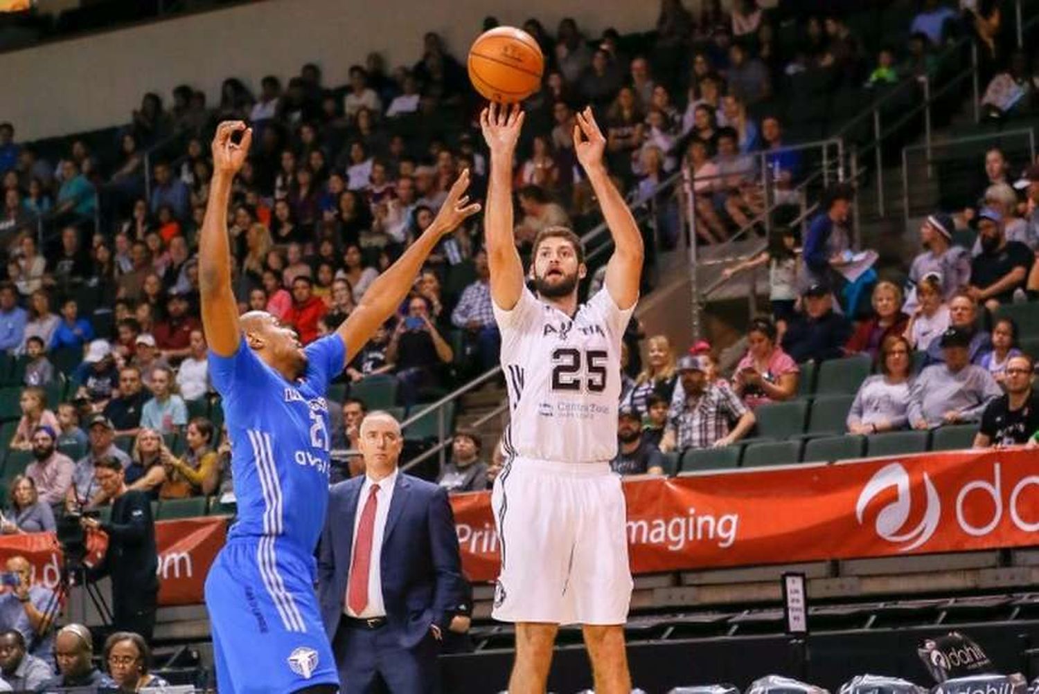 "Pato" Garino fue figura en la victoria de los Austin Spurs