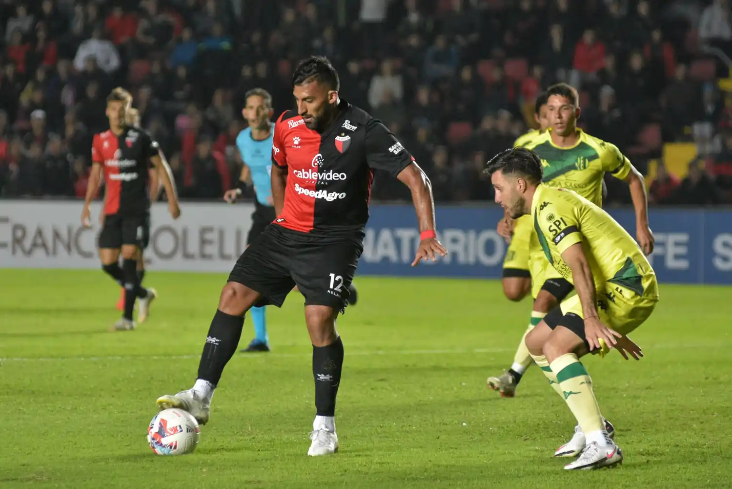 Colón recibe a Aldosivi por la novena fecha de la Liga Profesional