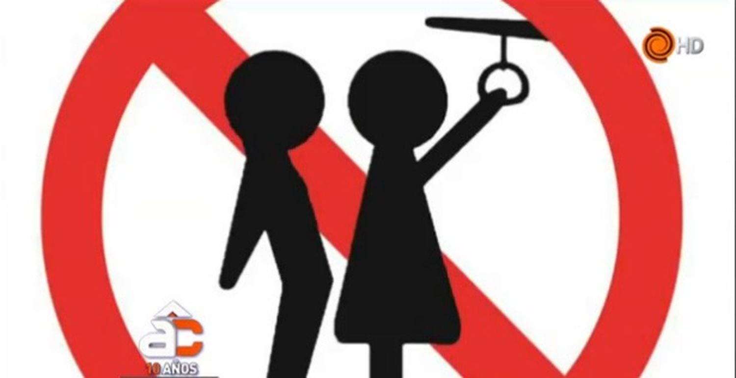 Córdoba: Carteles para evitar el acoso y los roces indeseados en el colectivo