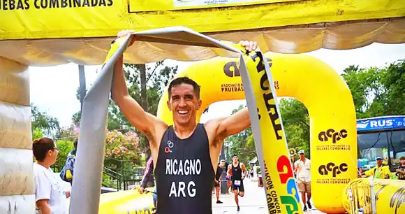Anahí Díaz y Alejandro Ricagno ganaron la cuarta fecha del Triatlón en Paraná