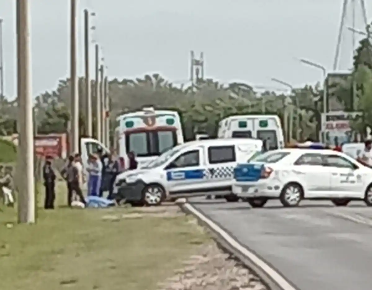 Falleció una persona mientras iba andando en bicicleta a metros del ingreso a Pueblo Belgrano