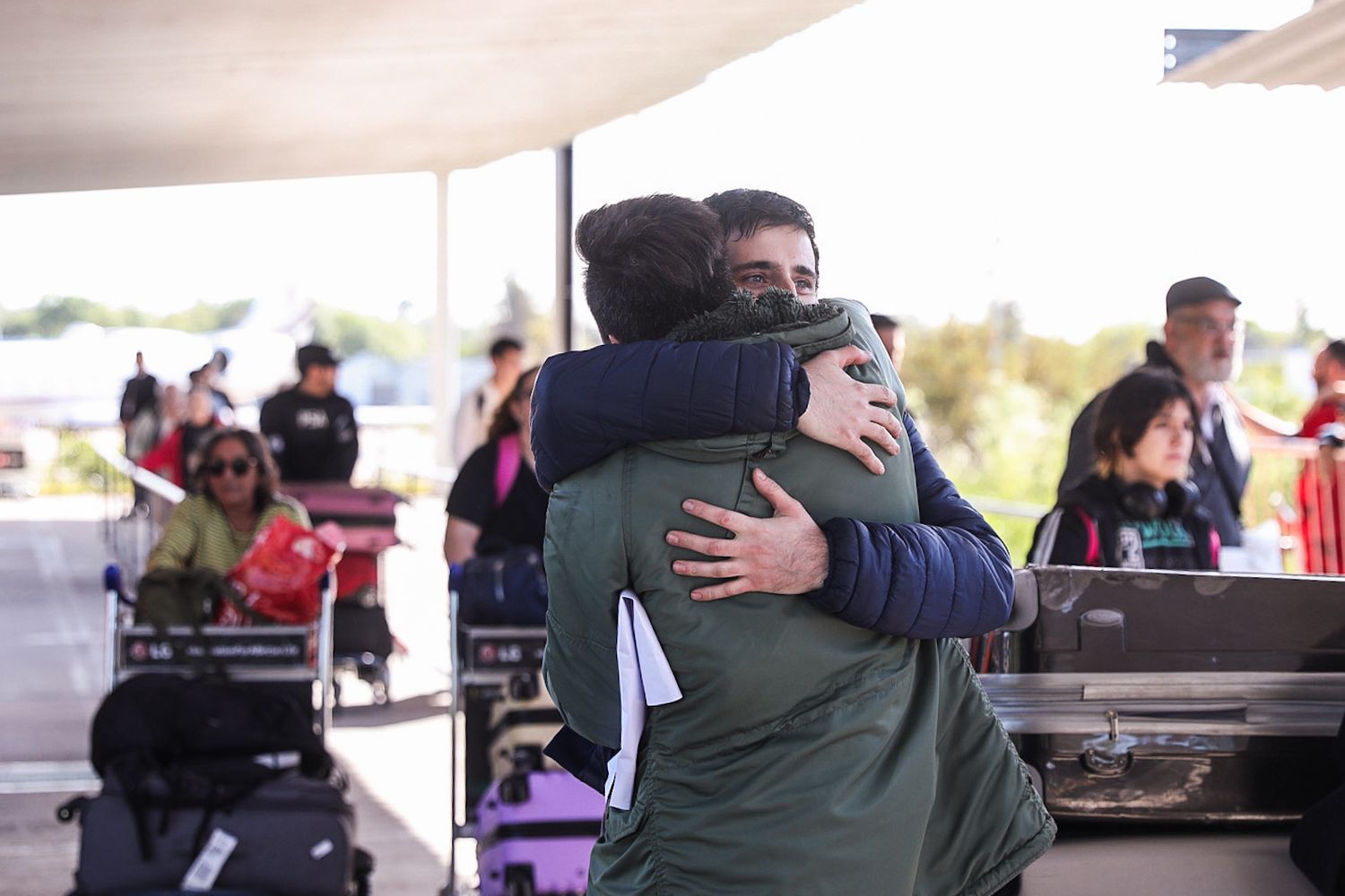 Con la llegada del cuarto vuelo desde Israel, ya son 1023 los argentinos repatriados