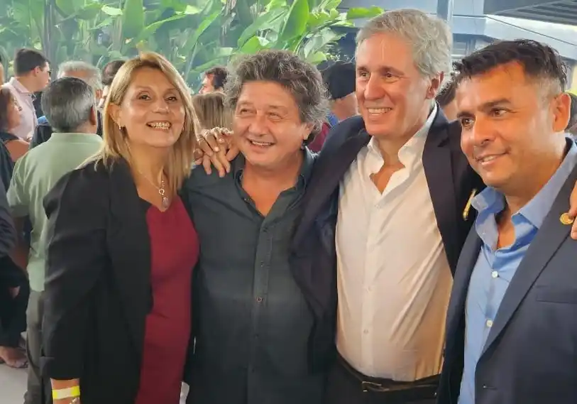 Llega Milei, confirma la boleta sábana y nomina candidatos