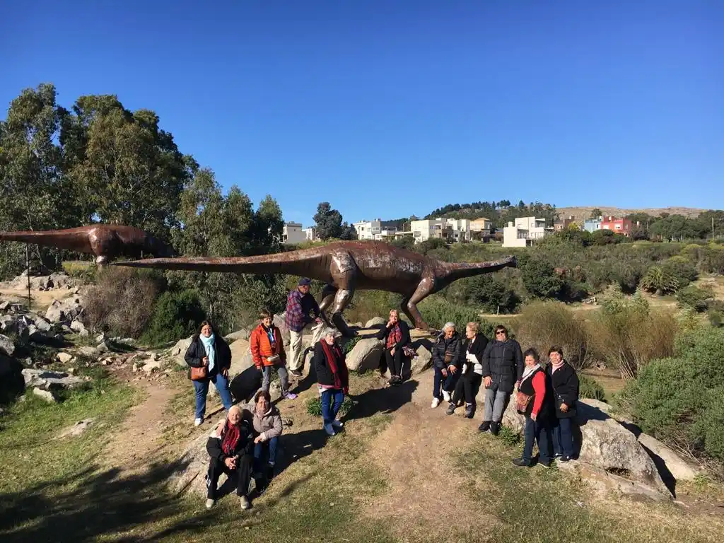 Vecinos de Cerro Leones formaron parte de la primera salida del año del programa "Conociendo mi Tandil"