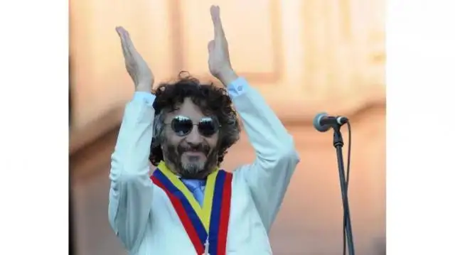 Investigarán la denuncia por  pagos millonarios a "Fito"