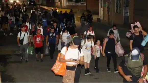 ¡EN PROTESTA! Caravana de migrantes partió del sur de México para presionar en vísperas de elecciones