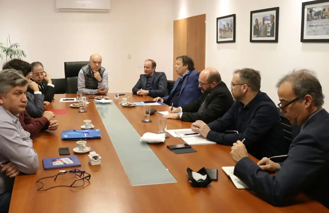 Grindetti, Insaurralde y Cascallares se reunieron con los nuevos directivos de Edesur