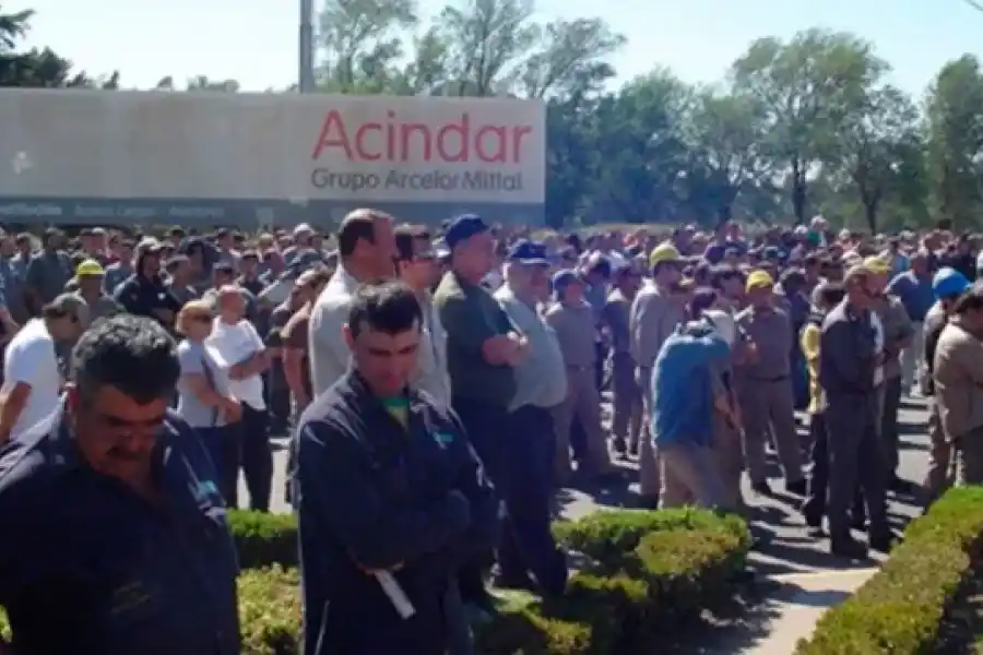 Acindar vuelve a parar su planta en Villa Constitución por el derrumbe de las ventas