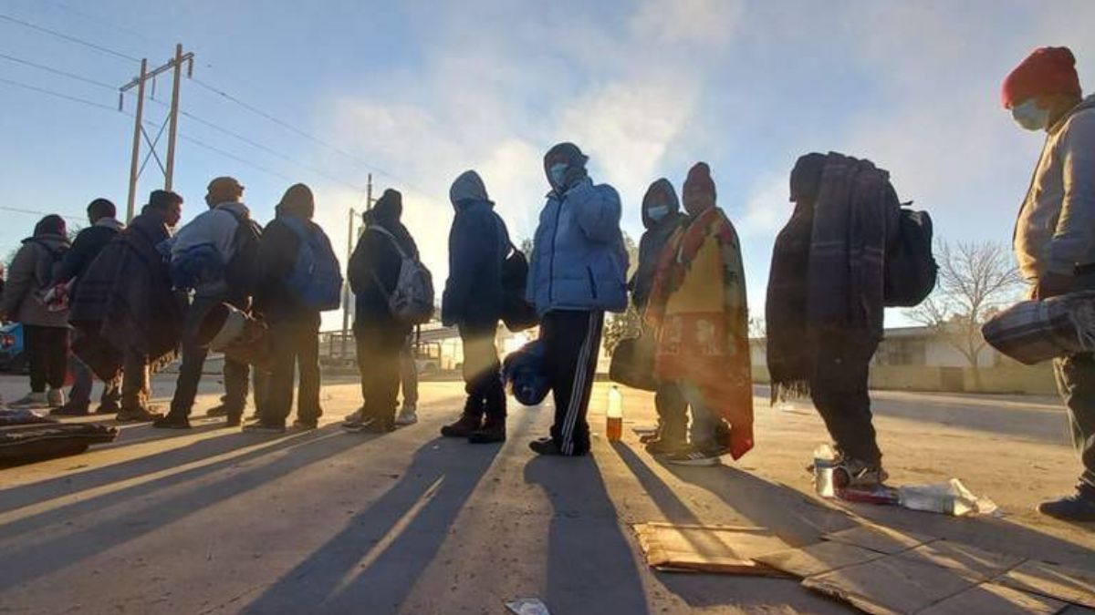 ¡COLETAZOS DE LAS POLÍTICAS DE TRUMP! Gobierno de Biden busca reunir a 998 niños migrantes con sus padres