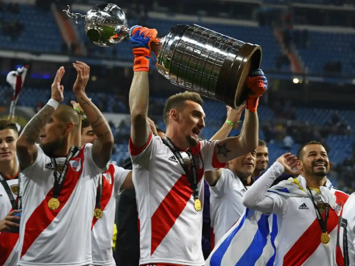 Un argentino debe pagar unos $150 mil pesos para ir al  mundial de Clubes en Abu Dhabi