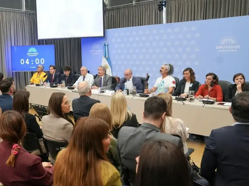 Se inscribieron más de 100 mil personas; una porción mínima tendrá ocasión de hablar.
