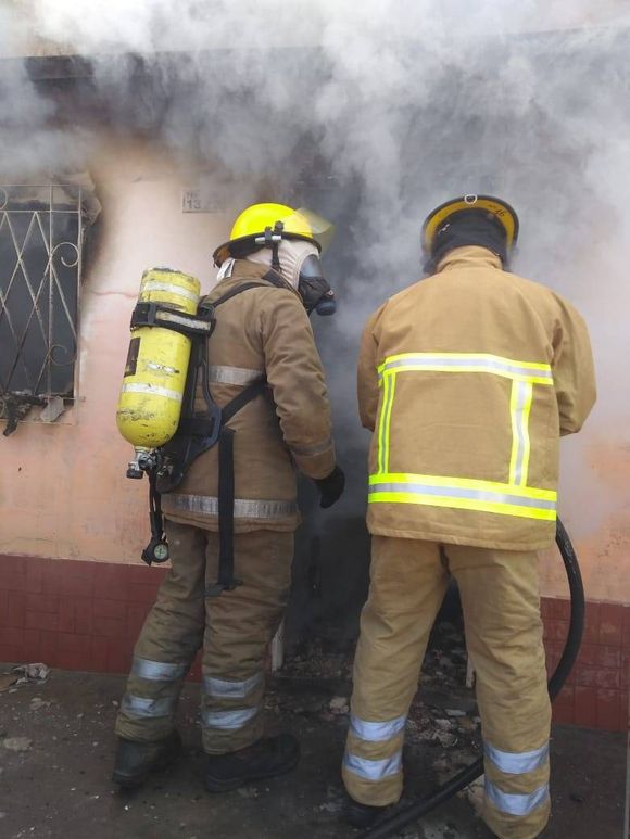 Peleó con su pareja y cuando regresó la casa estaba incendiada