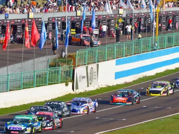 La 8ª fecha del Turismo Carretera en el autódromo misionero"Rosamonte".