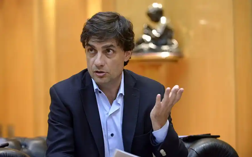 El ministro Lacunza dará una conferencia de prensa para tratar de estabilizar los mercados