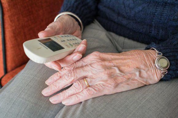 Abuelos víctimas de una llamada por falso secuestro no lograron radicar denuncia