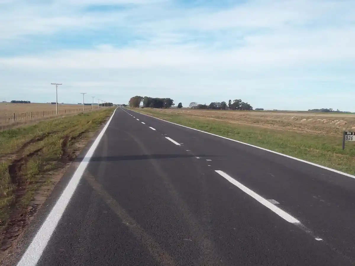 Muere motociclista tras choque con camión