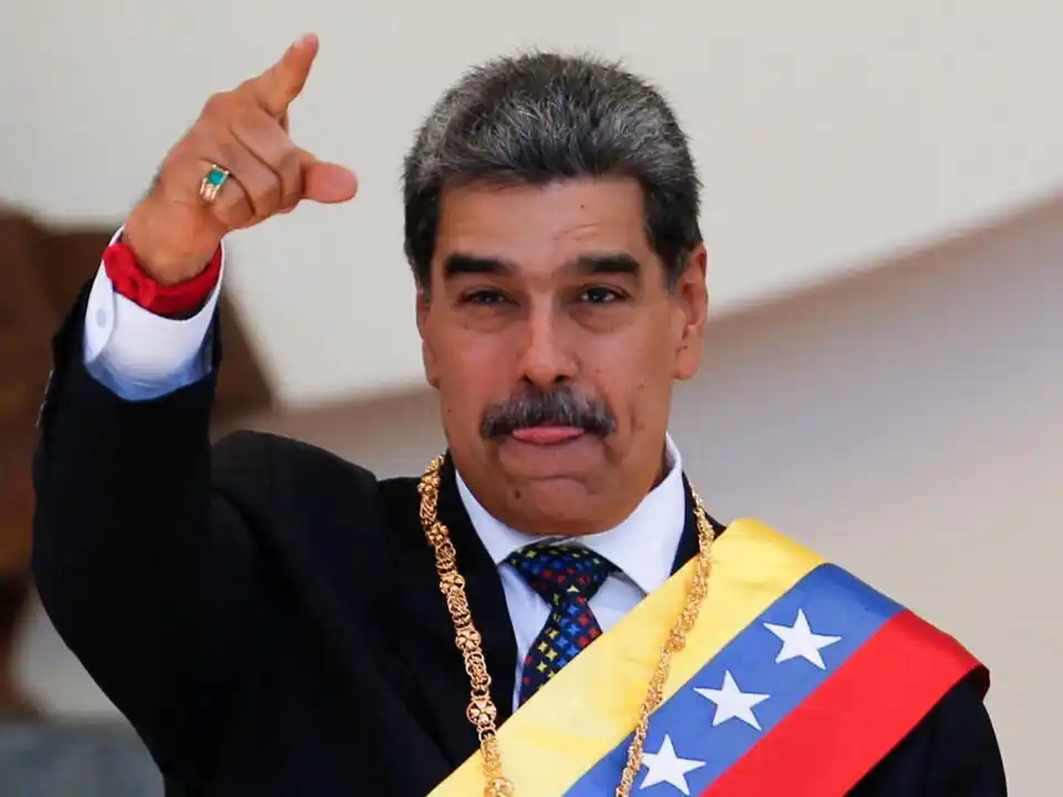 Maduro adjudicó miles de hectáreas a movimiento campesino de Brasil.