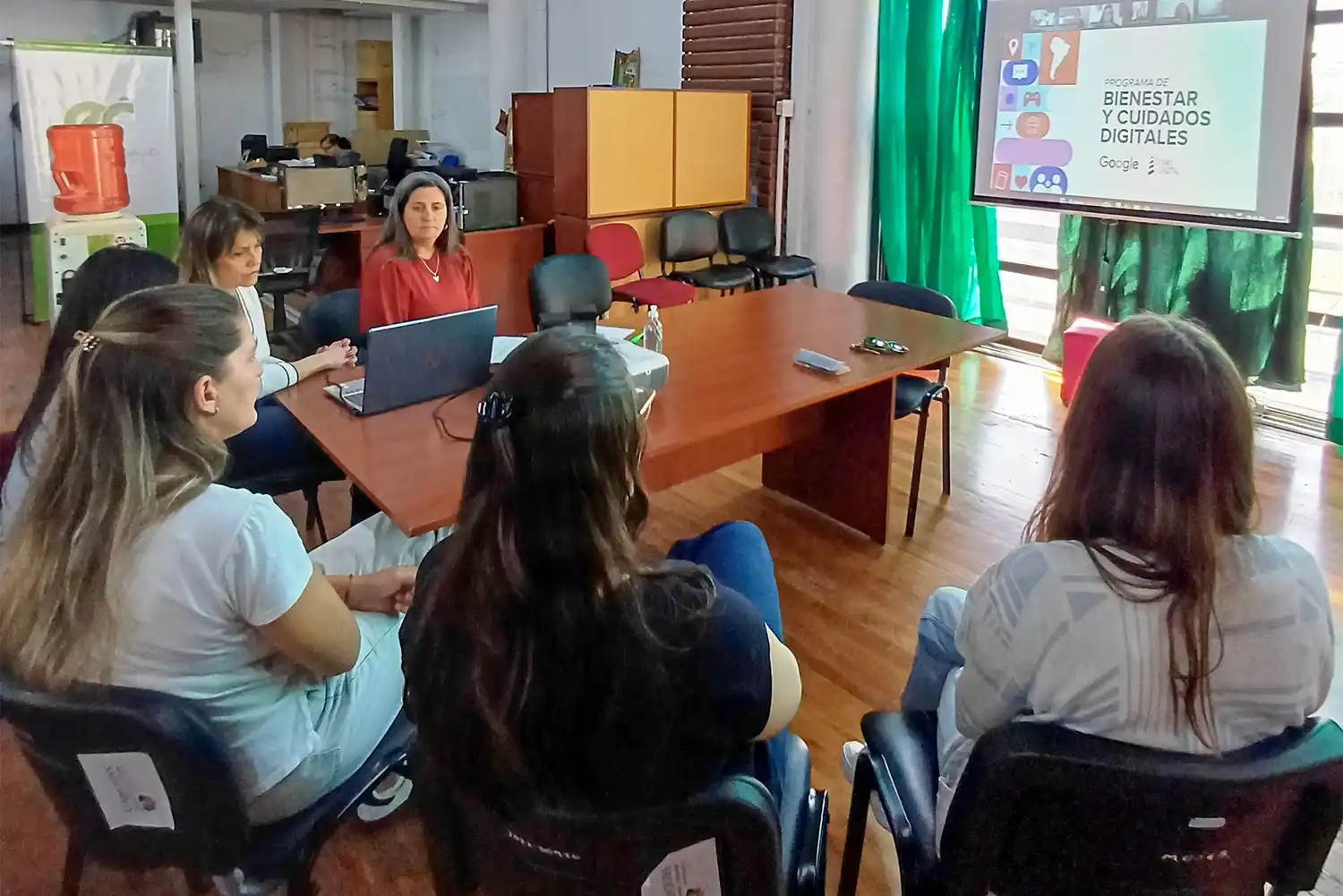 Profesionales de la salud se capacitaron en bienestar digital para infancias y adolescencias