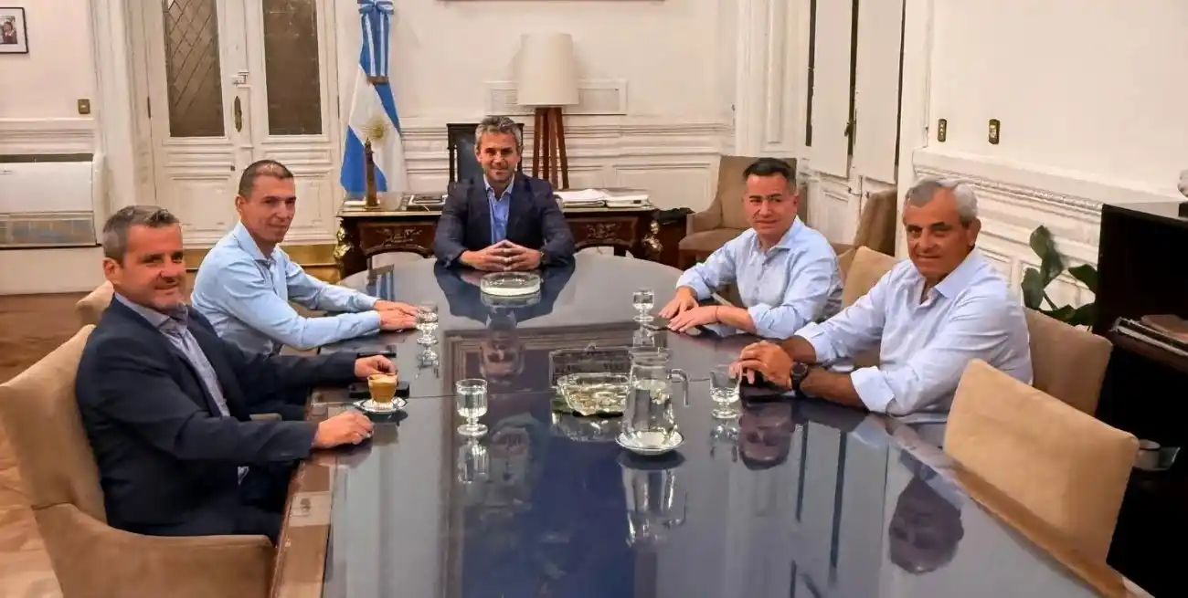 La Libertad Avanza se fortalece en Diputados con los radicales Campero, Picat y Tournier.