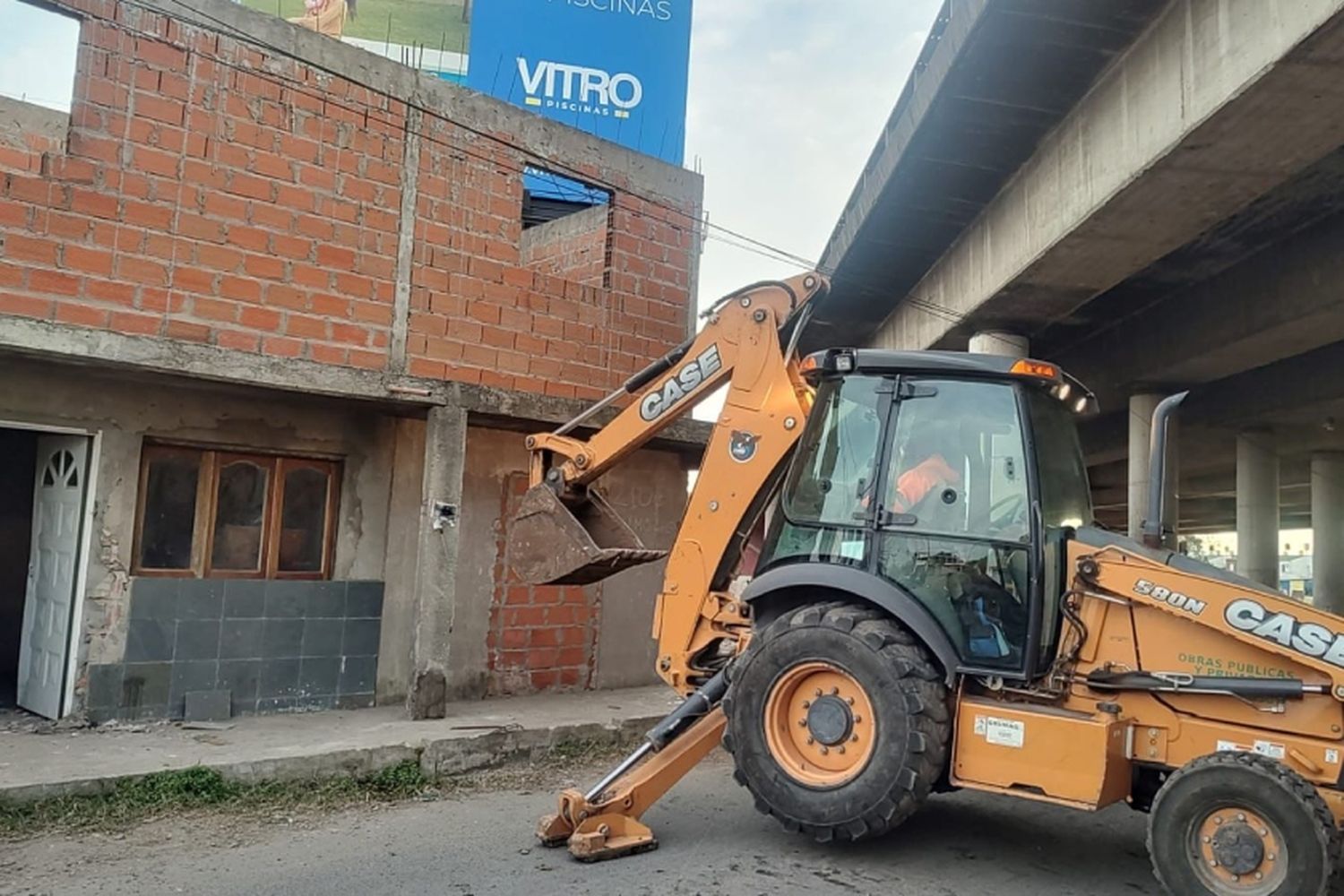 Colocan tapiales en un domicilio vinculado a los crímenes del colectivero y el playero