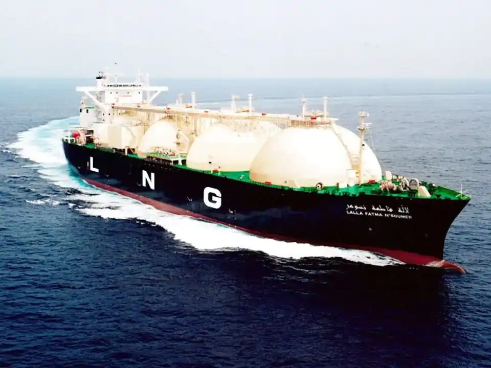 El Gobierno delega al sector privado la importación y comercialización de GNL