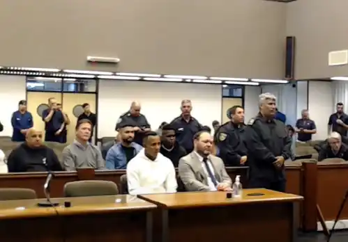 Lomas de Zamora: Condenan a Sebastián Villa a dos años y un mes de prisión condicional por violencia de género