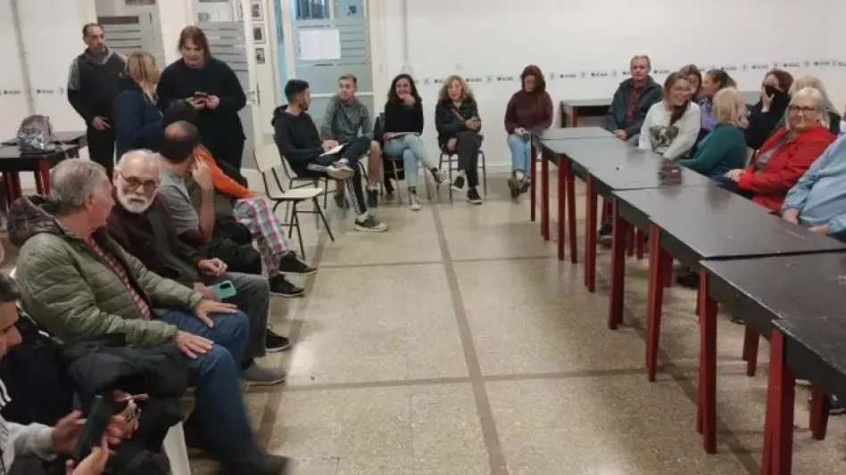 Vecinos y Comerciantes de Plaza Rocha denuncian Inseguridad y Narcomenudeo al Descubierto