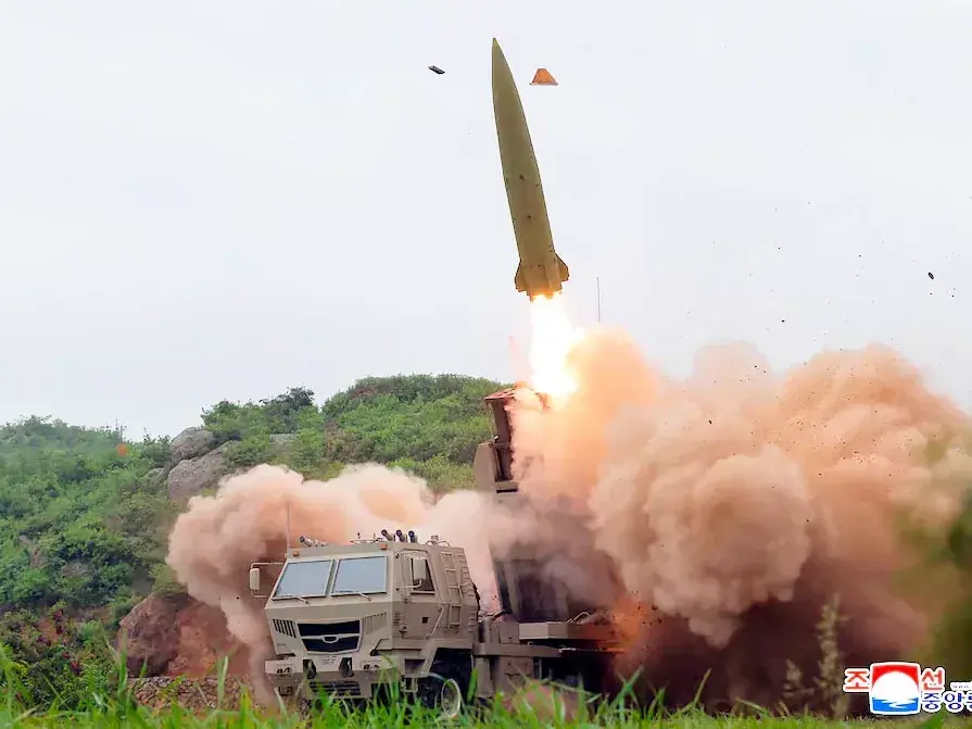 Corea del Norte despliega una unidad de misiles balísticos en Rusia para atacar Ucrania