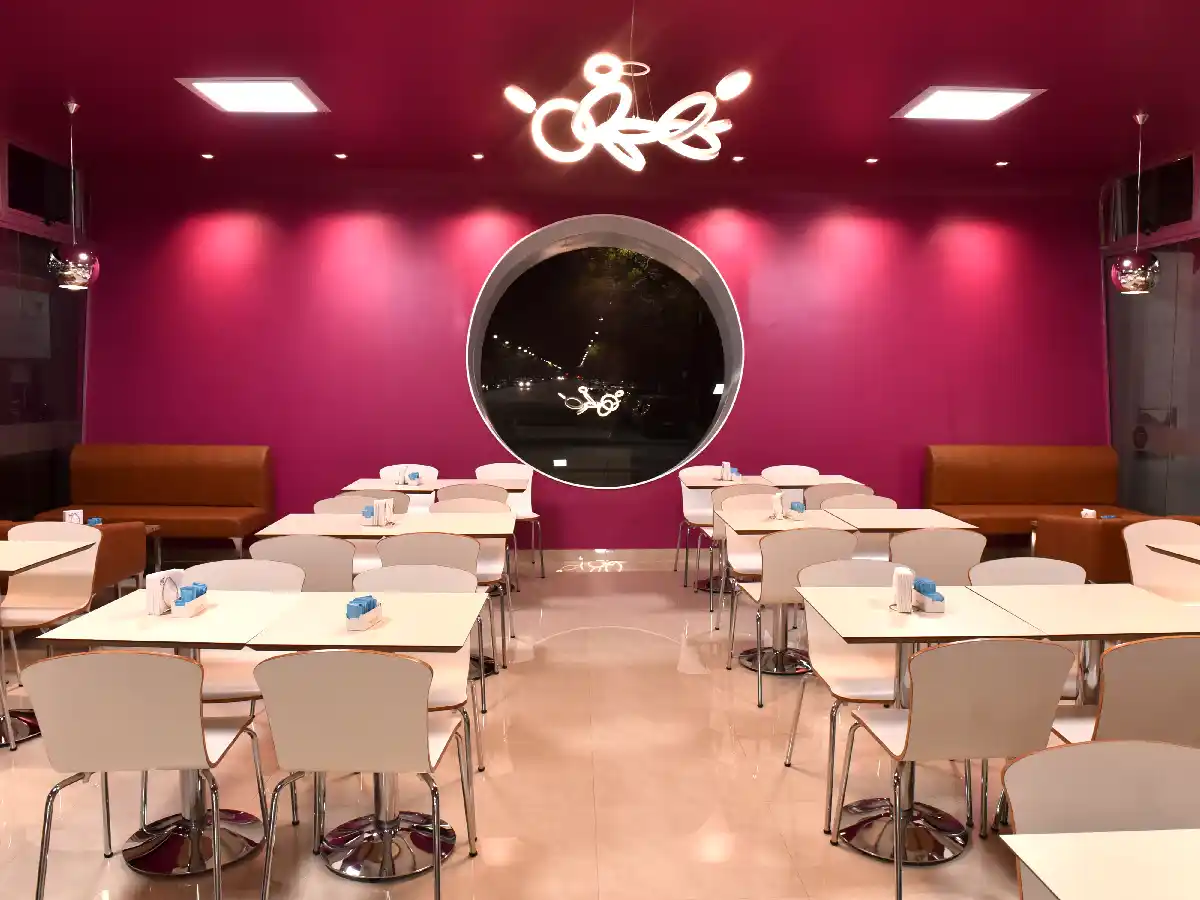 Axión Energy inauguró Spot, un espacio integral que suma almuerzo y cena