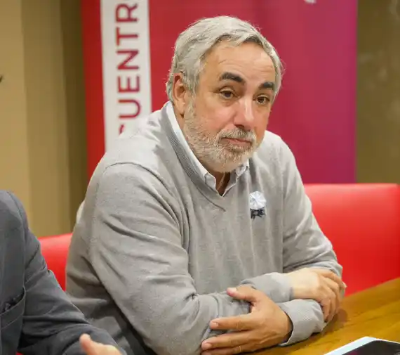 Miguel Fernández pidió terminar con el “doble comando” en la UCR bonaerense