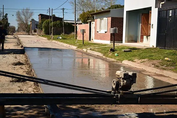 Pavimento en calle Deferrari