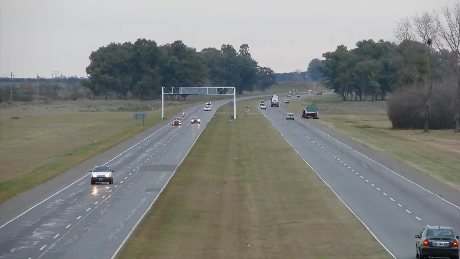 Corte parcial de la autopista Buenos Aires- Rosario – Desvío