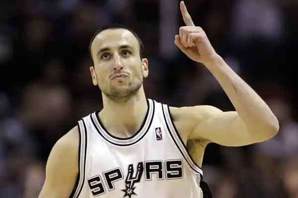 Tras la lesión, Ginóbili regresa a la Argentina