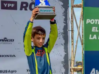 “Soy Valentino y corro en moto”: el piloto gualeyo que correrá en un latinoamericano de minicross