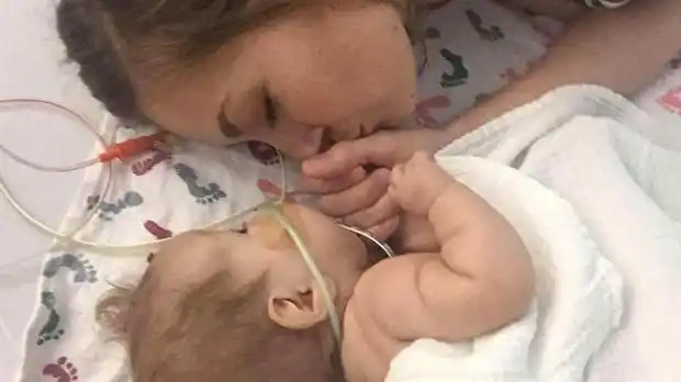 Perdió a su bebe prematuro y decidió donar leche a otros chicos internados