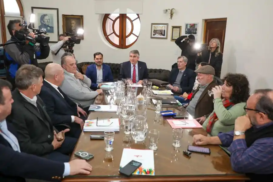 Paritaria central: UPCN aceptó la propuesta salarial del gobierno