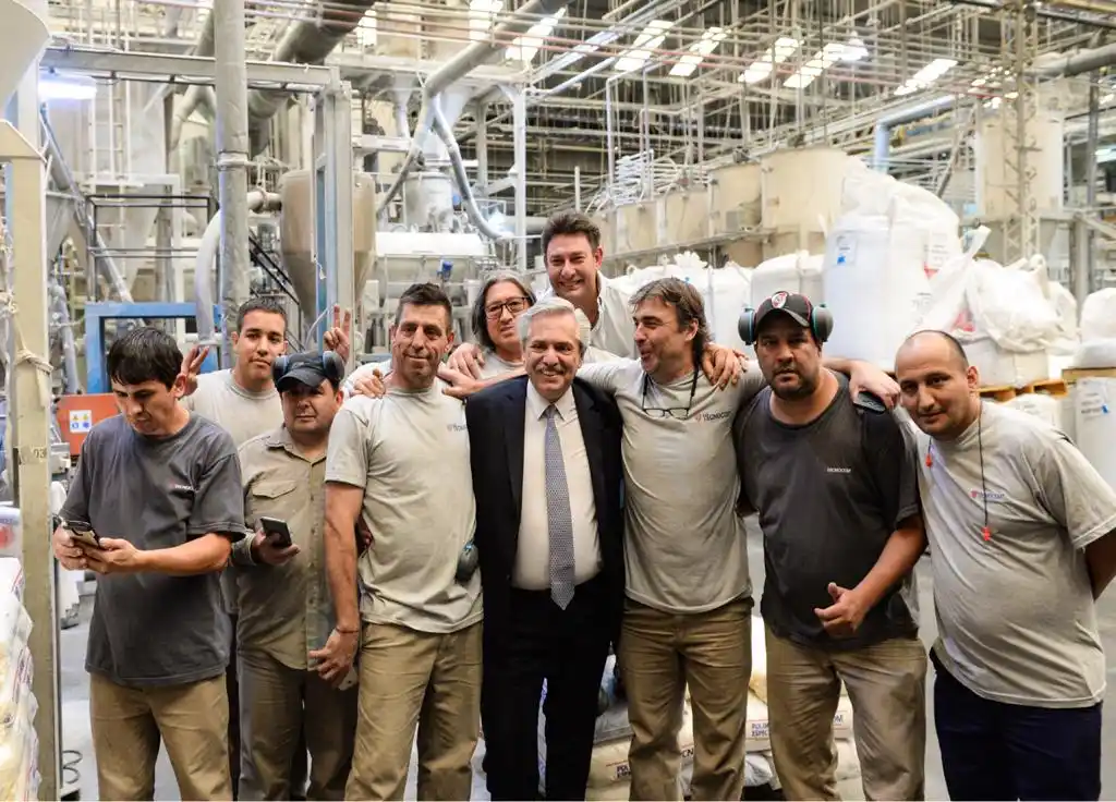 Tres de Febrero: El presidente recorrió una PyME en Pablo Podestá con la presencia de Valenzuela