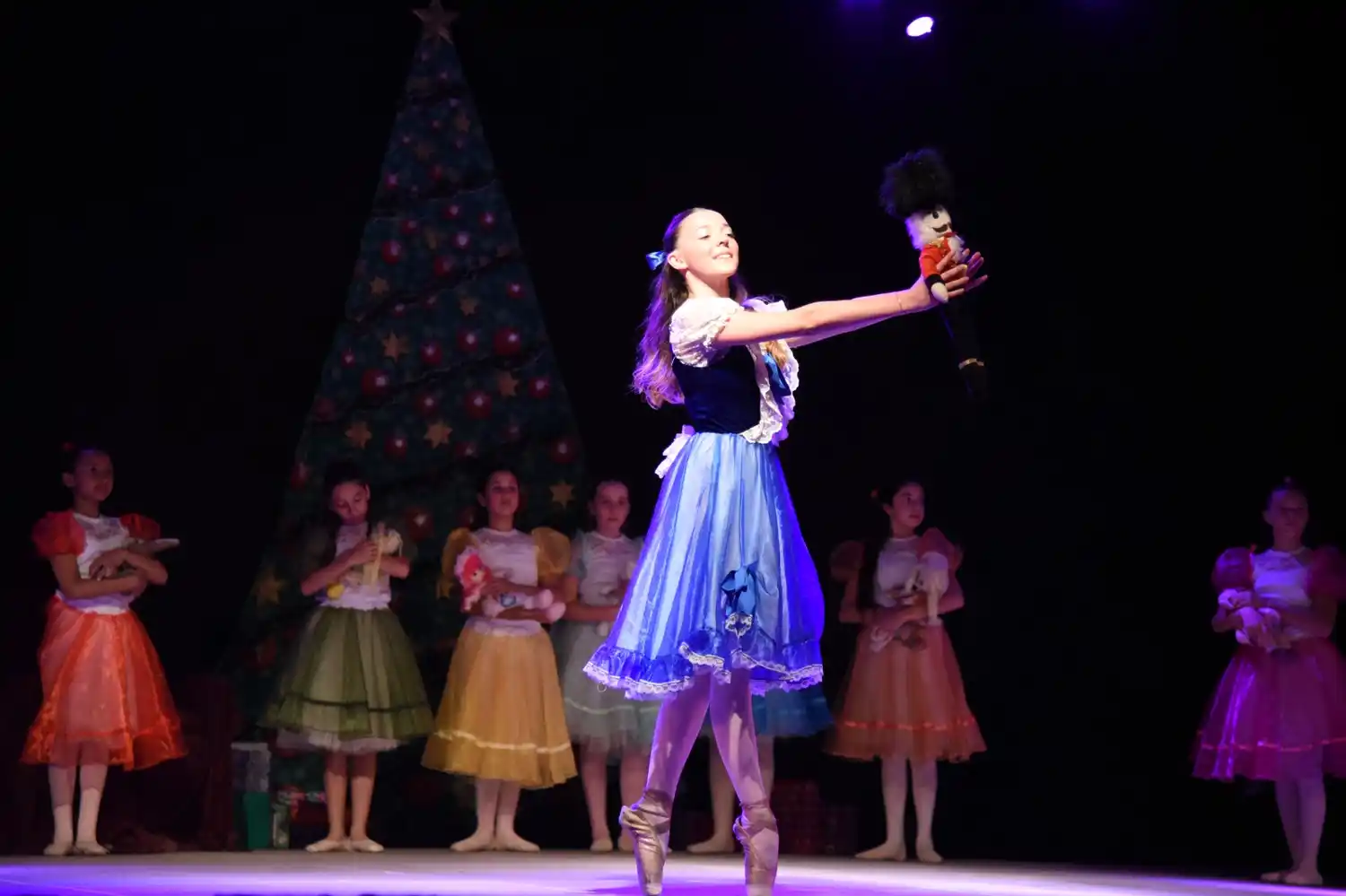 Cascanueces 2025 - Escuela Municipal de Danzas