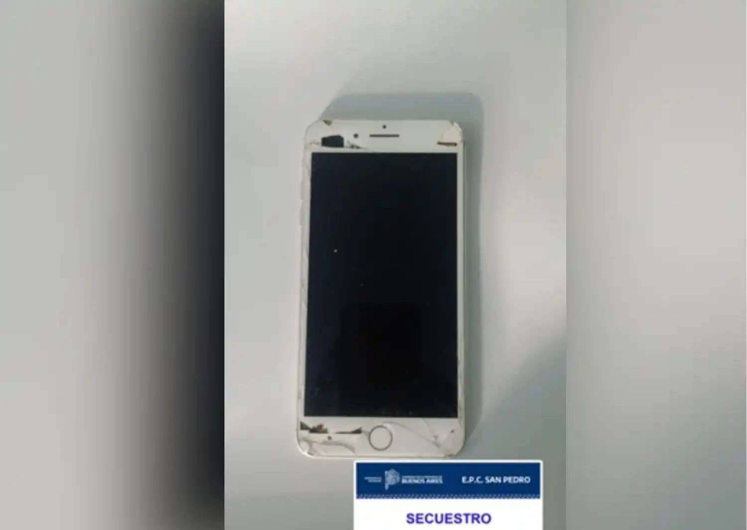 Celular iPhone secuestrado