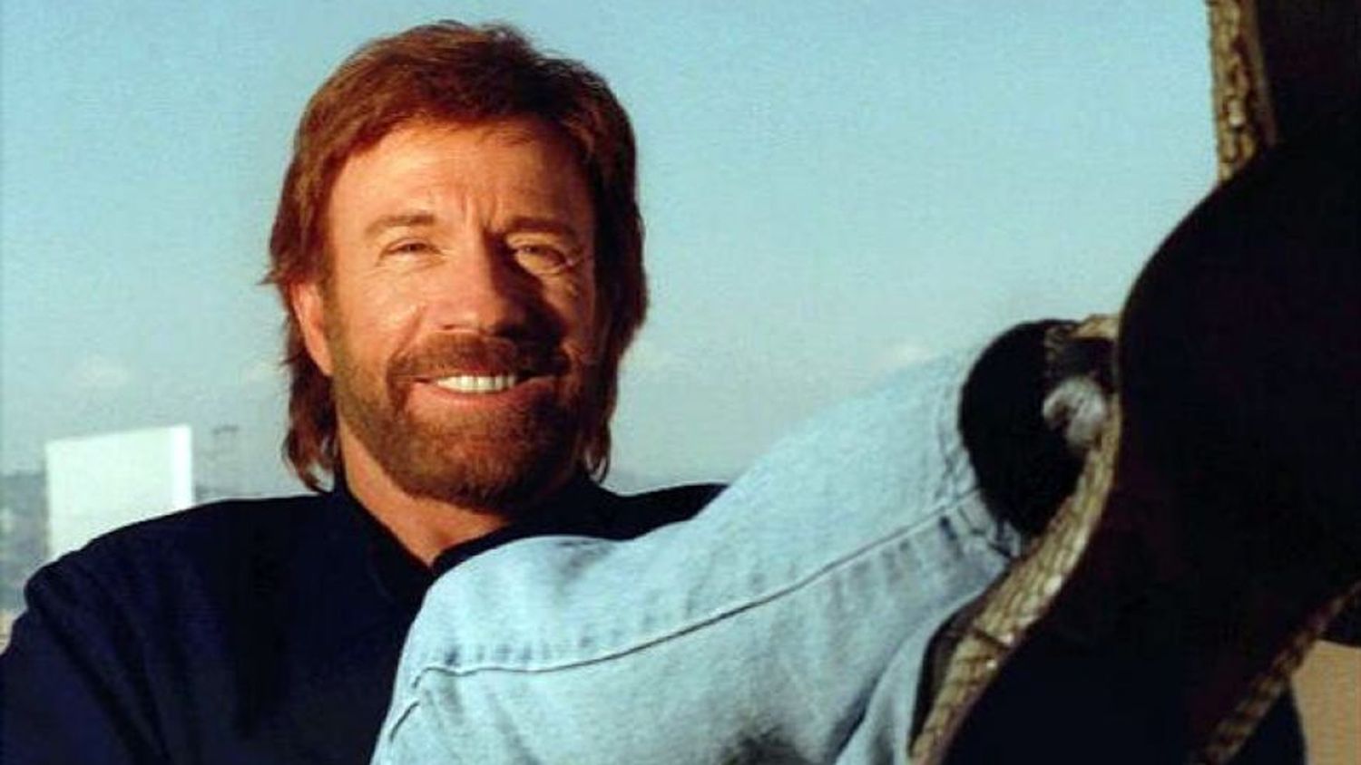 Chuck Norris sufrió dos infartos un mismo día, y por supuesto que sobrevivió