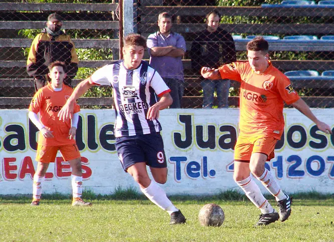 Le saca jugo a su goleador