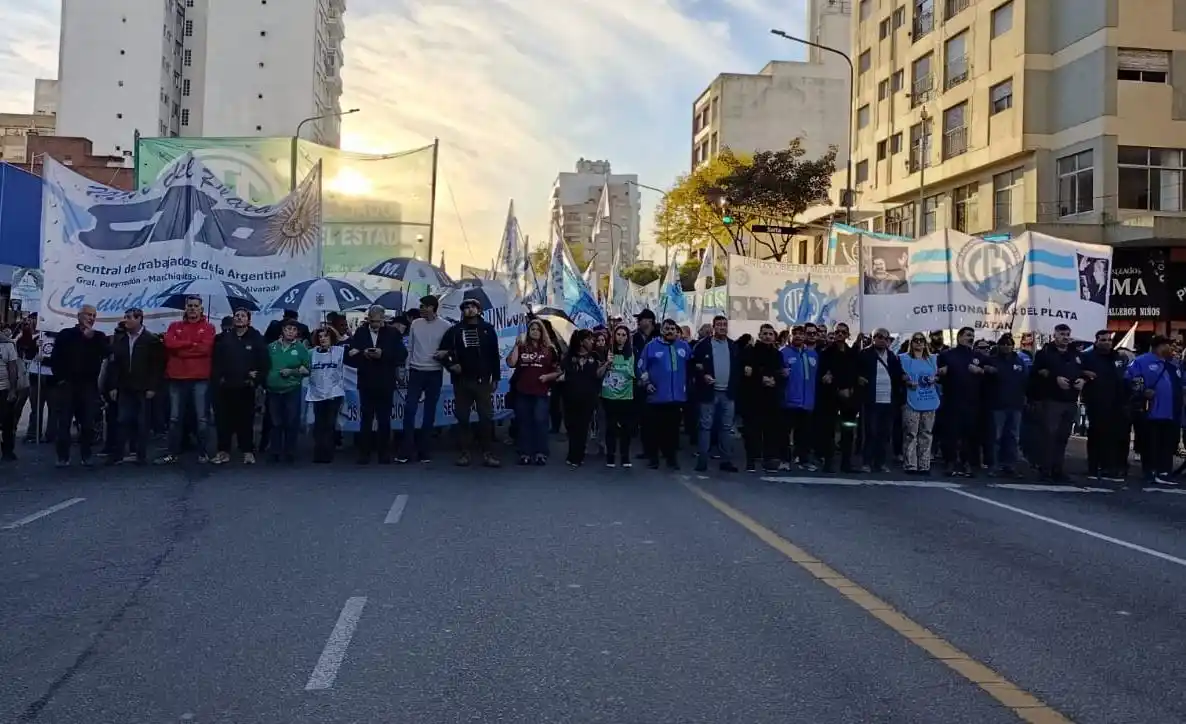 Entre las principales demandas aparecen la pérdida del poder adquisitivo, la preocupación por el empleo y el rechazo a posibles reformas laborales.