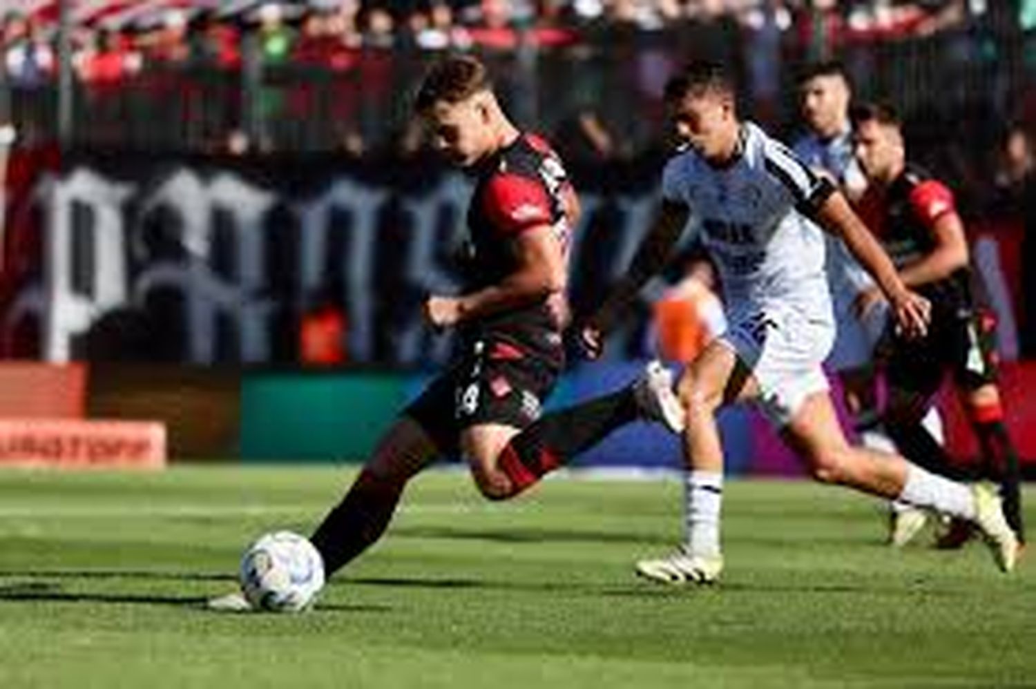 Newell's no logra cortar la racha negativa y cayó por 3 a 2 ante Central Córdoba de Santiago del Estero en el Coloso