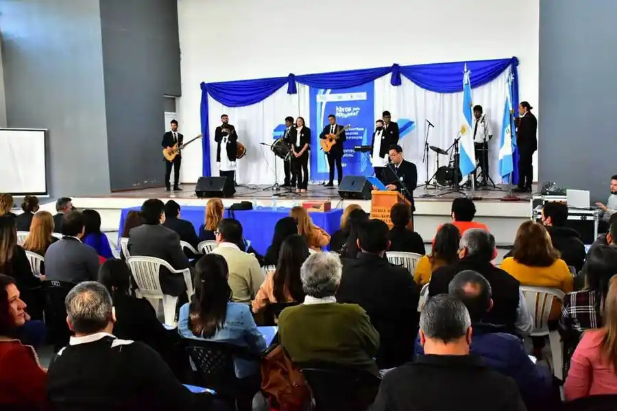 Libros para aprender en Formosa: 
primer encuentro presencial