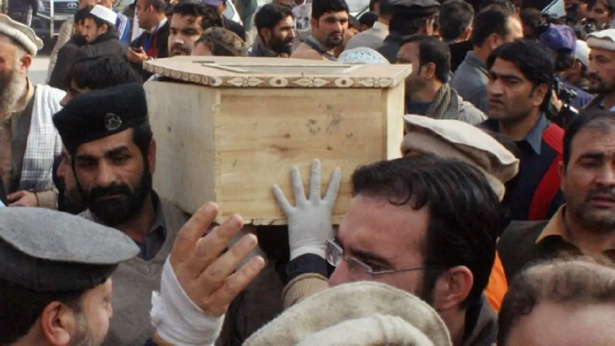 HOMBRES ARMADOS MATAN a 39 personas en Pakistán: en ataques ocurridos en distintas partes del país