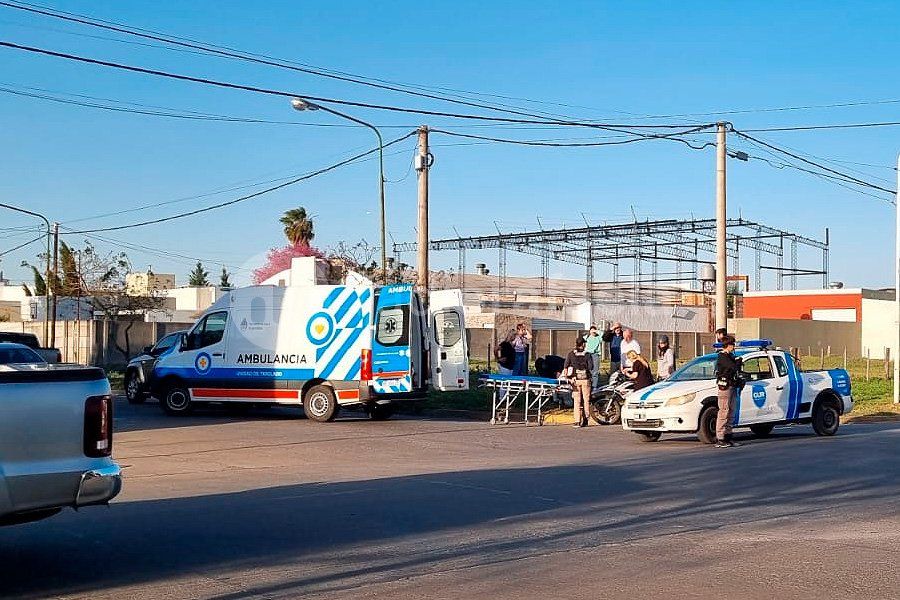 Fuerte accidente de tránsito en Rafaela terminó con un joven inconsciente
